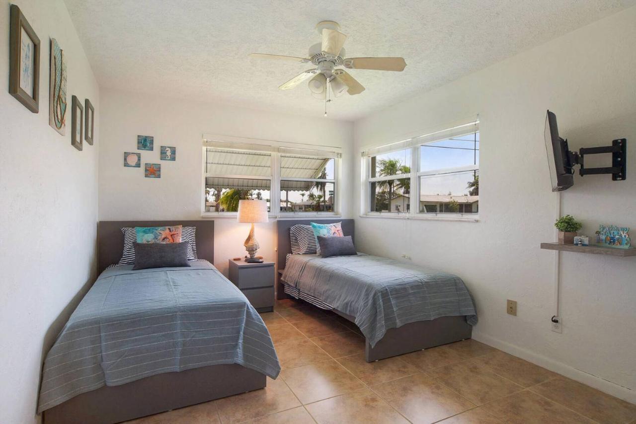 Villa Holiday Sunrise II Cape Coral Exteriör bild